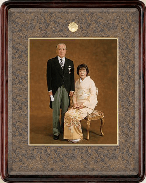 日本叙勲者協会 叙勲に輝く人々 東北編 2 福島 宮城 写真集 木箱入り 日本叙勲者協会 叙勲に輝く人々 東北編 2 福島 宮城 写真集 木